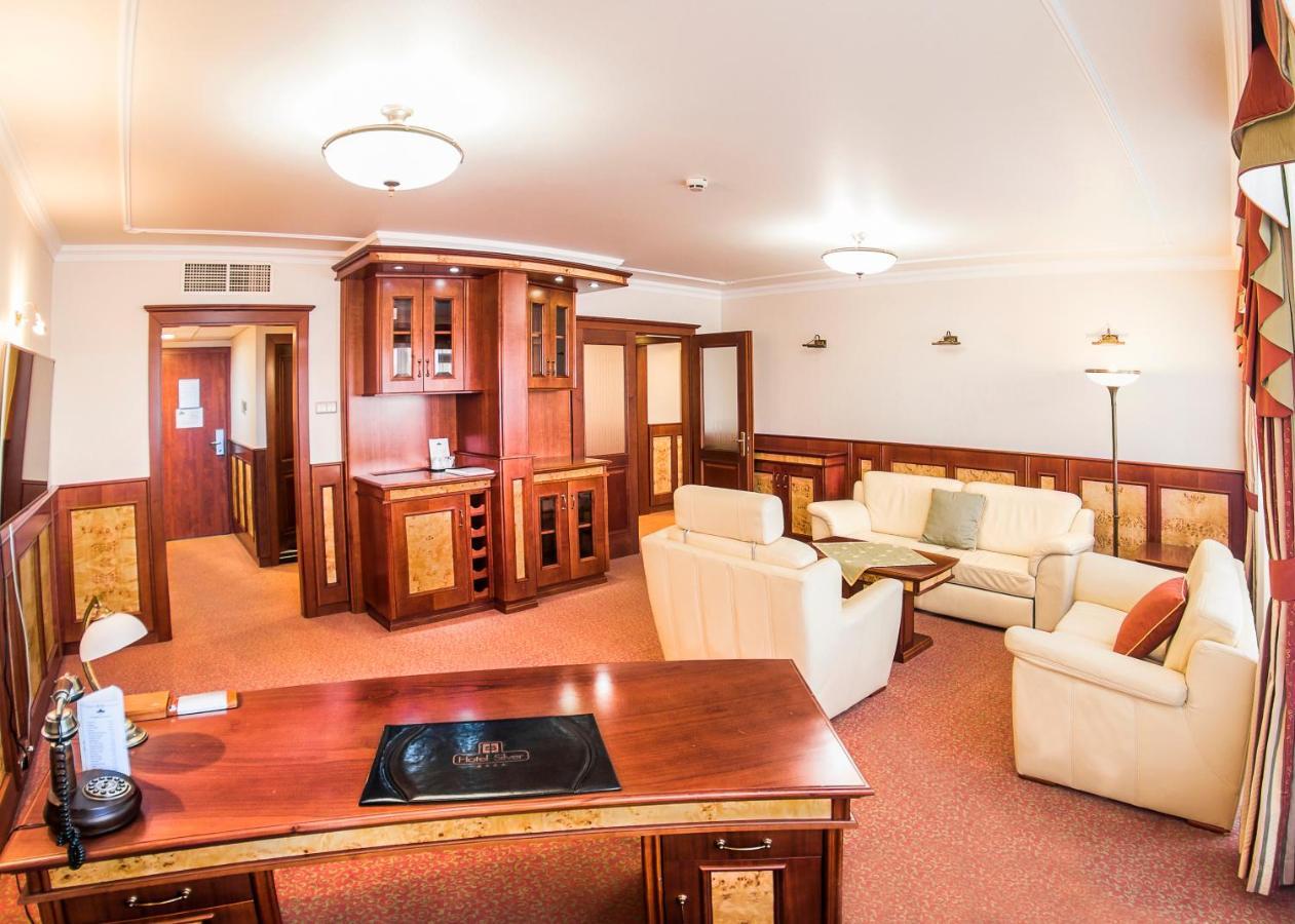 Hotel Silver Hajdúszoboszló Екстериор снимка