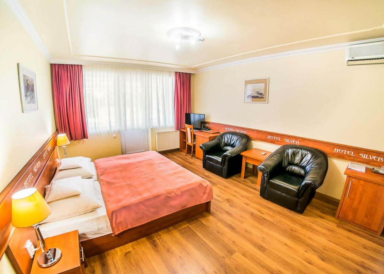 Hotel Silver Hajdúszoboszló Екстериор снимка